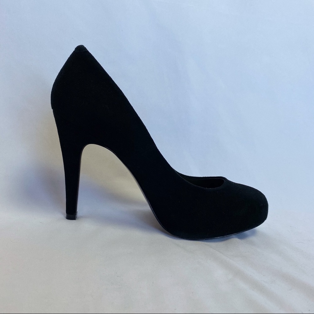 Steve Madden black velvet heels